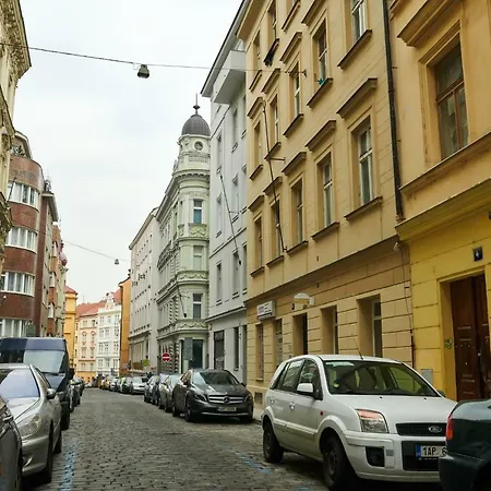 New Moderated školská