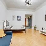 Lovely Heart Of Appartamento